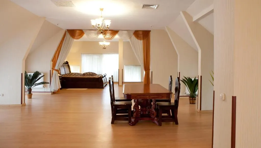 kontakty Hotel Complex Verhovina