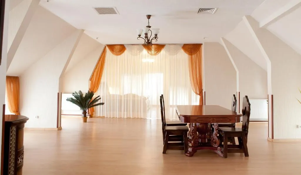 Hotel Complex Verhovina Kyjev 3*,